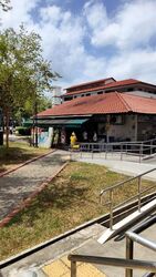 Bedok Reservoir Road (D16), Shop House #572584921